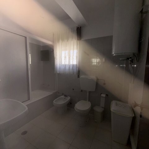 91 : 2 bedroom Apartment with  elevator